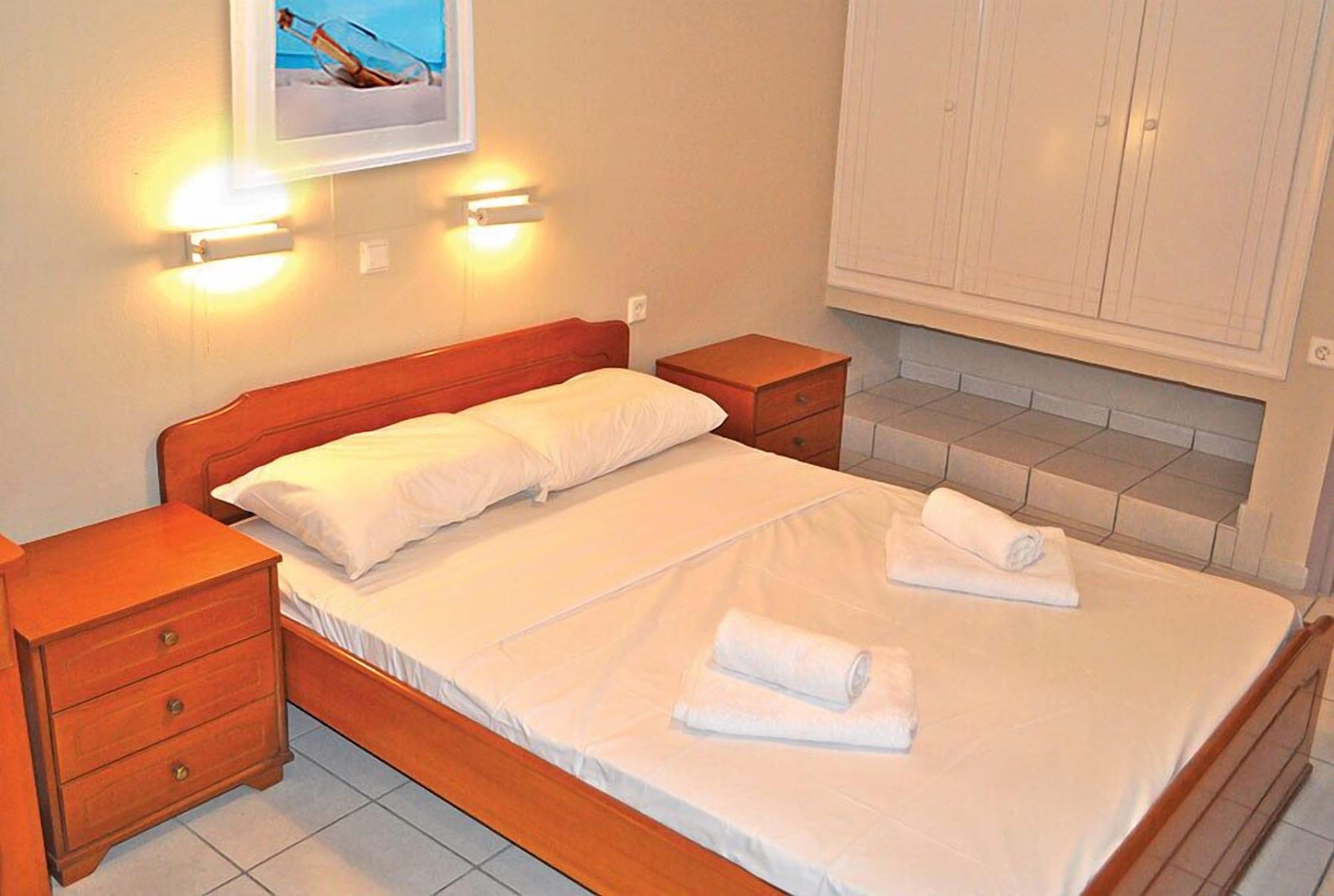 Greta Apartments Херсонисос Екстериор снимка