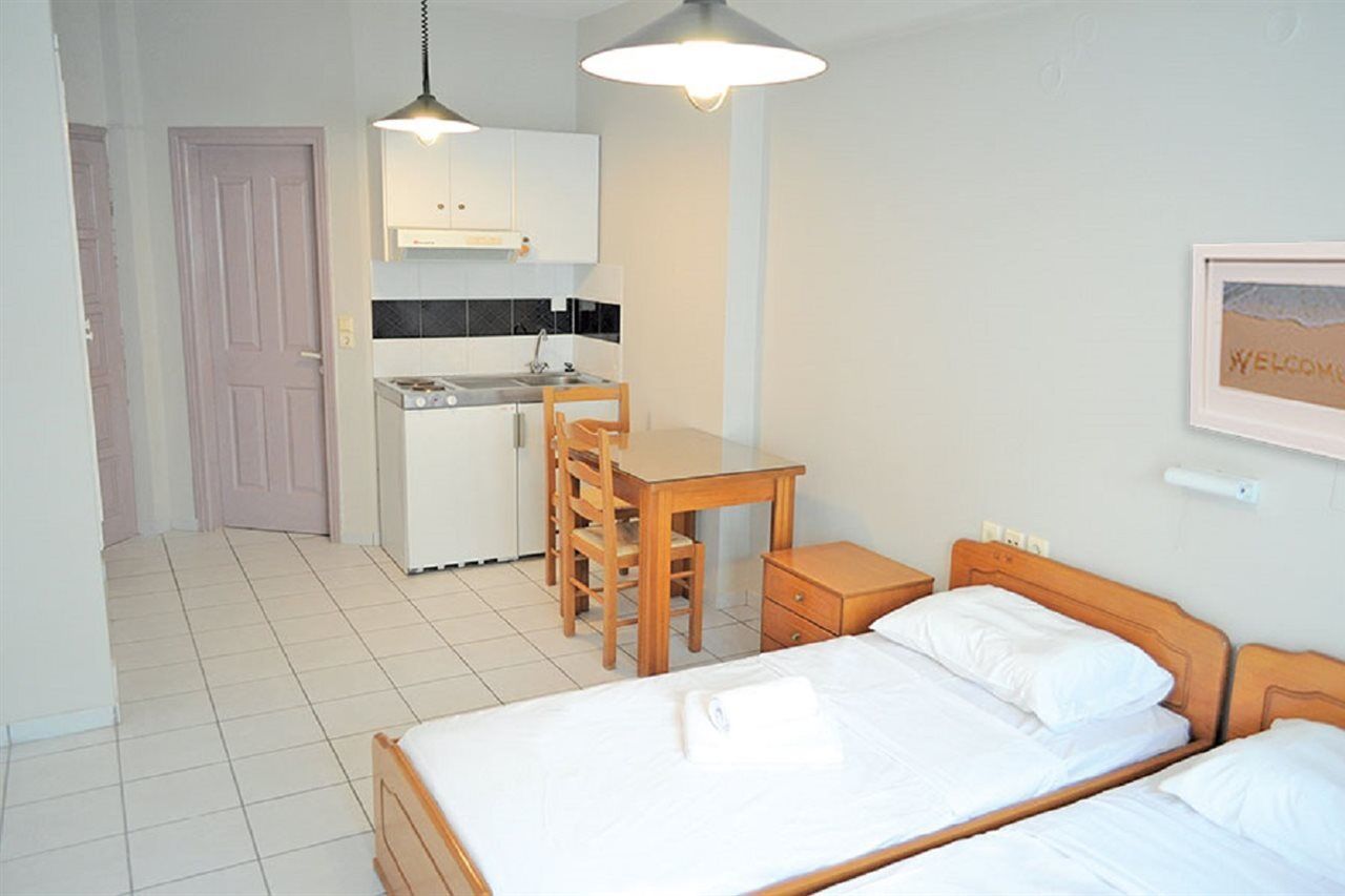 Greta Apartments Херсонисос Екстериор снимка