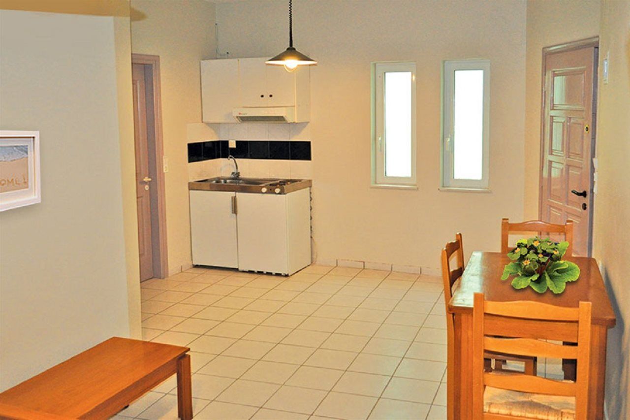 Greta Apartments Херсонисос Екстериор снимка